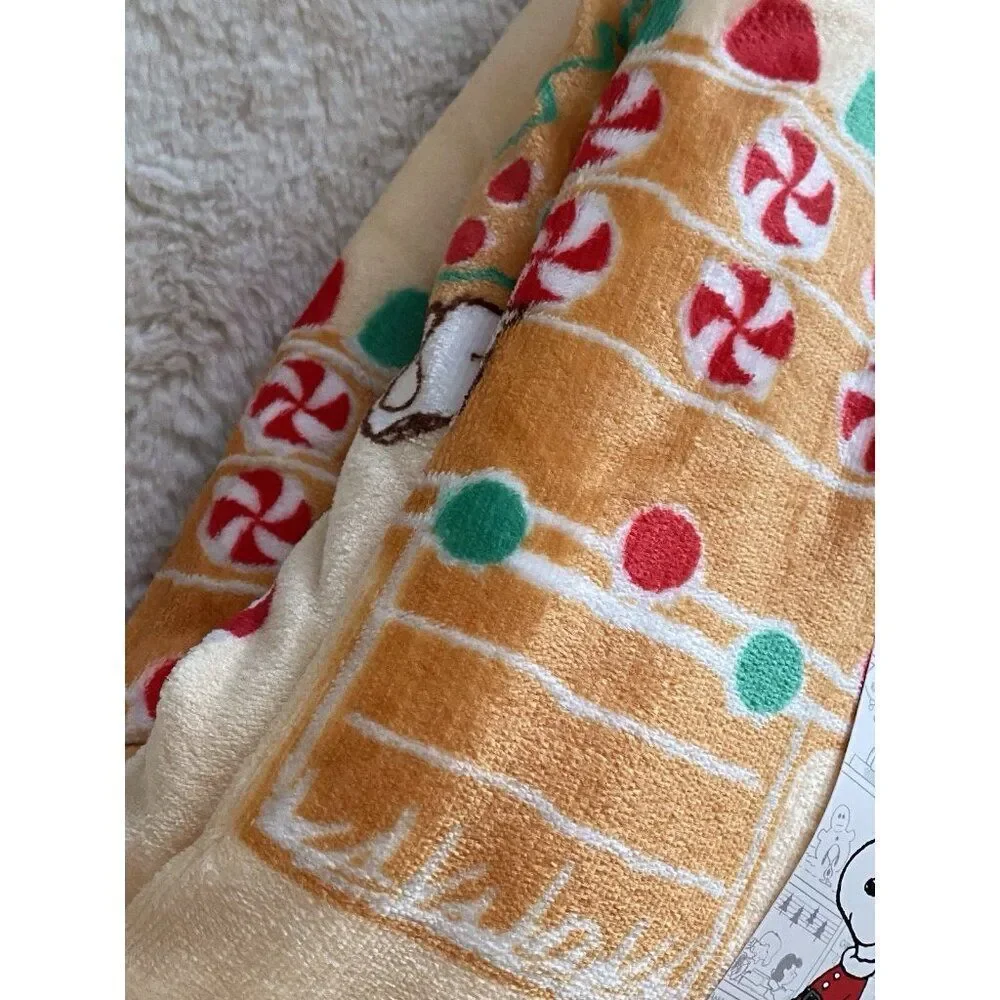 Peanuts Snoopy Sherpa‎ Backed Throw Blanket Gingerbread House Christmas 50X60”